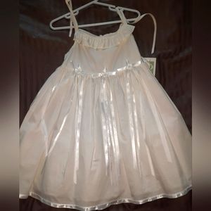 Beautiful white dress NWT